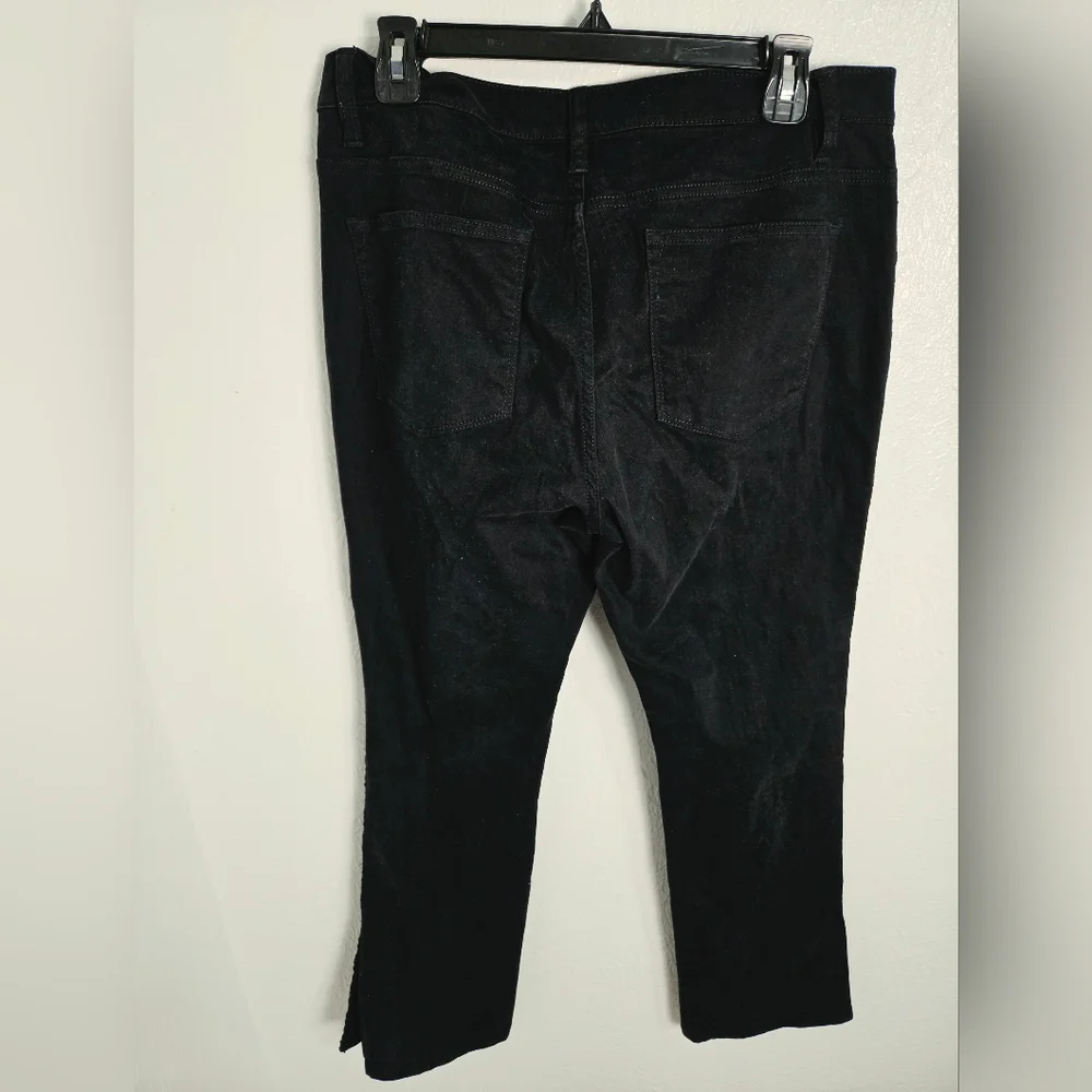 Lauren Ralph Lauren Black Jeans with 4-Buttons on Bottom Sides of Legs, Size 12 - Picture 4 of 7